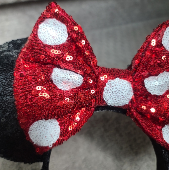 Minnie Ears - Picture 2 of 4
